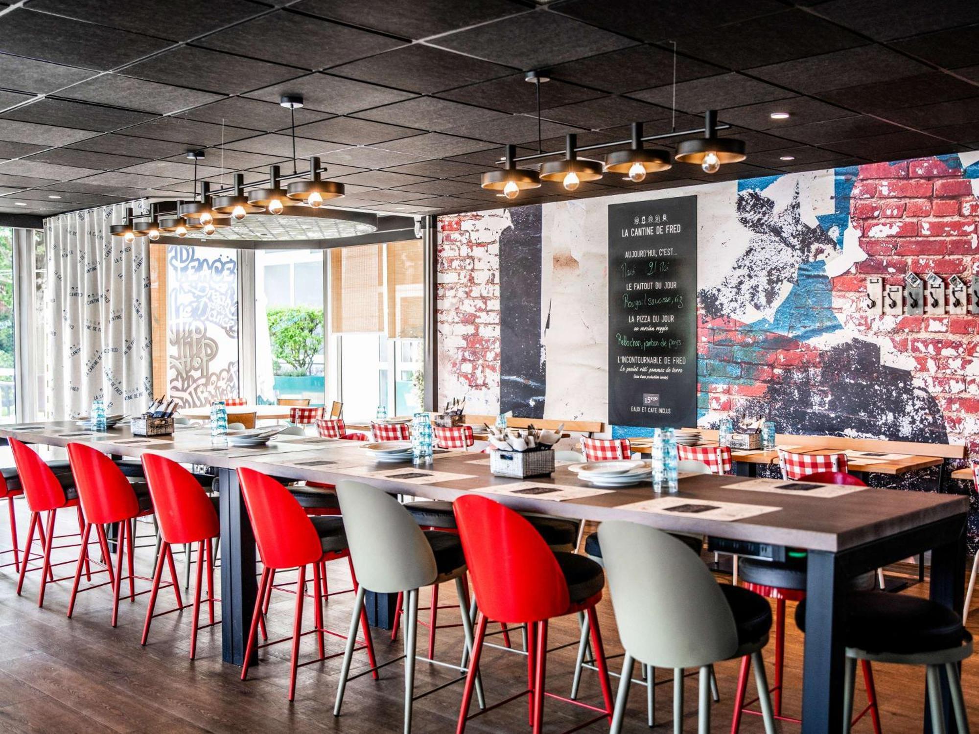 Hotel Novotel Evry Courcouronnes Екстер'єр фото