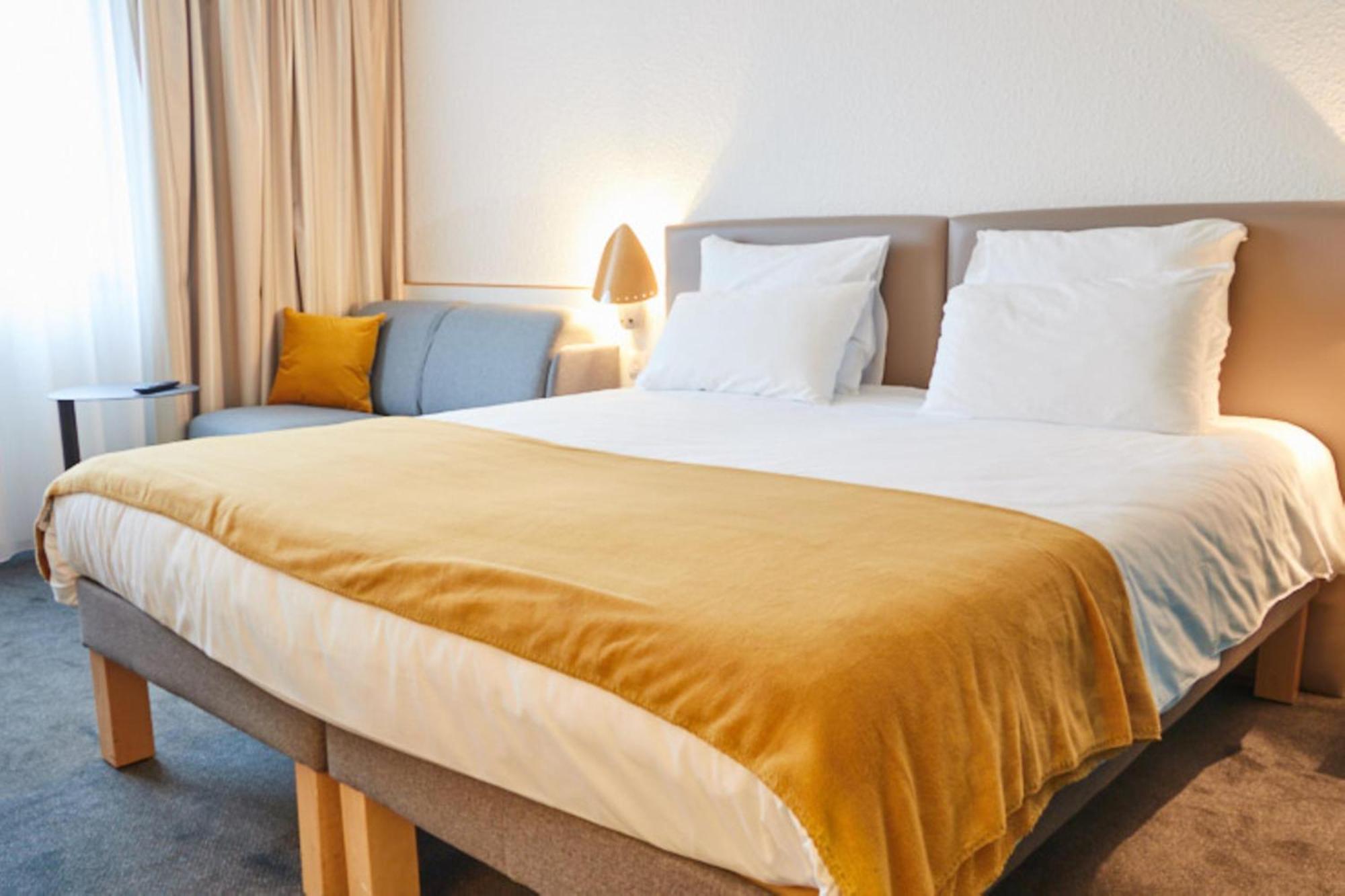 Hotel Novotel Evry Courcouronnes Екстер'єр фото