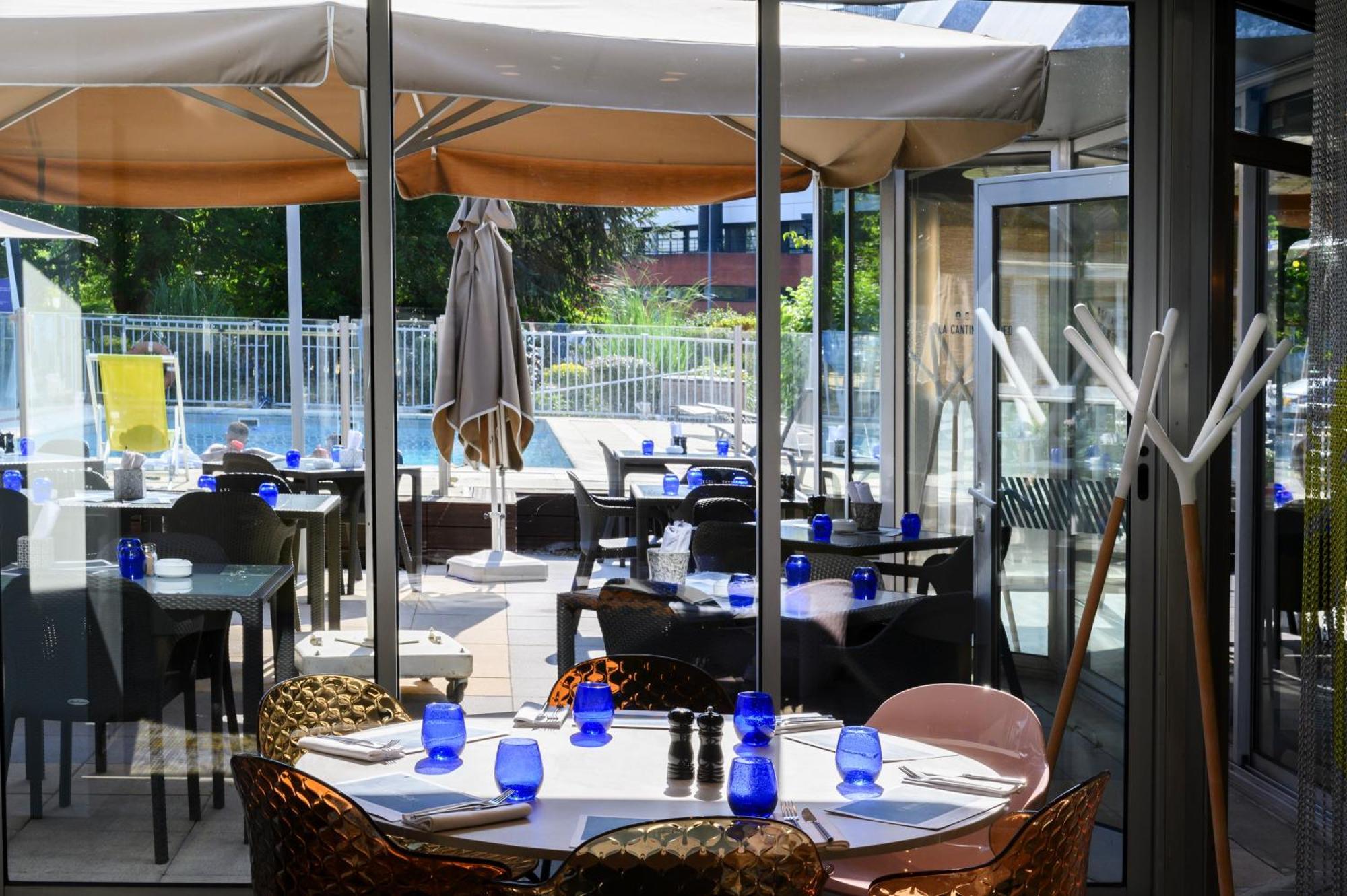 Hotel Novotel Evry Courcouronnes Екстер'єр фото