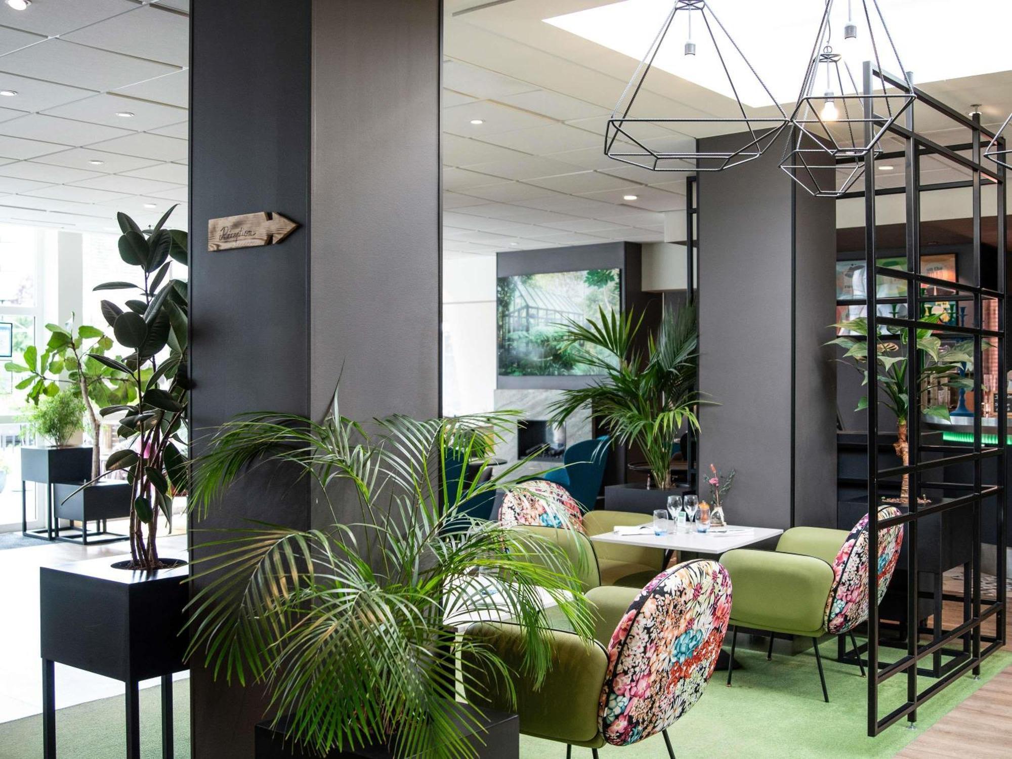 Hotel Novotel Evry Courcouronnes Екстер'єр фото